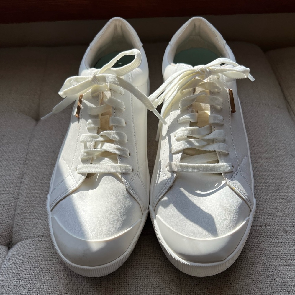 Dr Scholl’s Time Off Sneaker - Never Worn